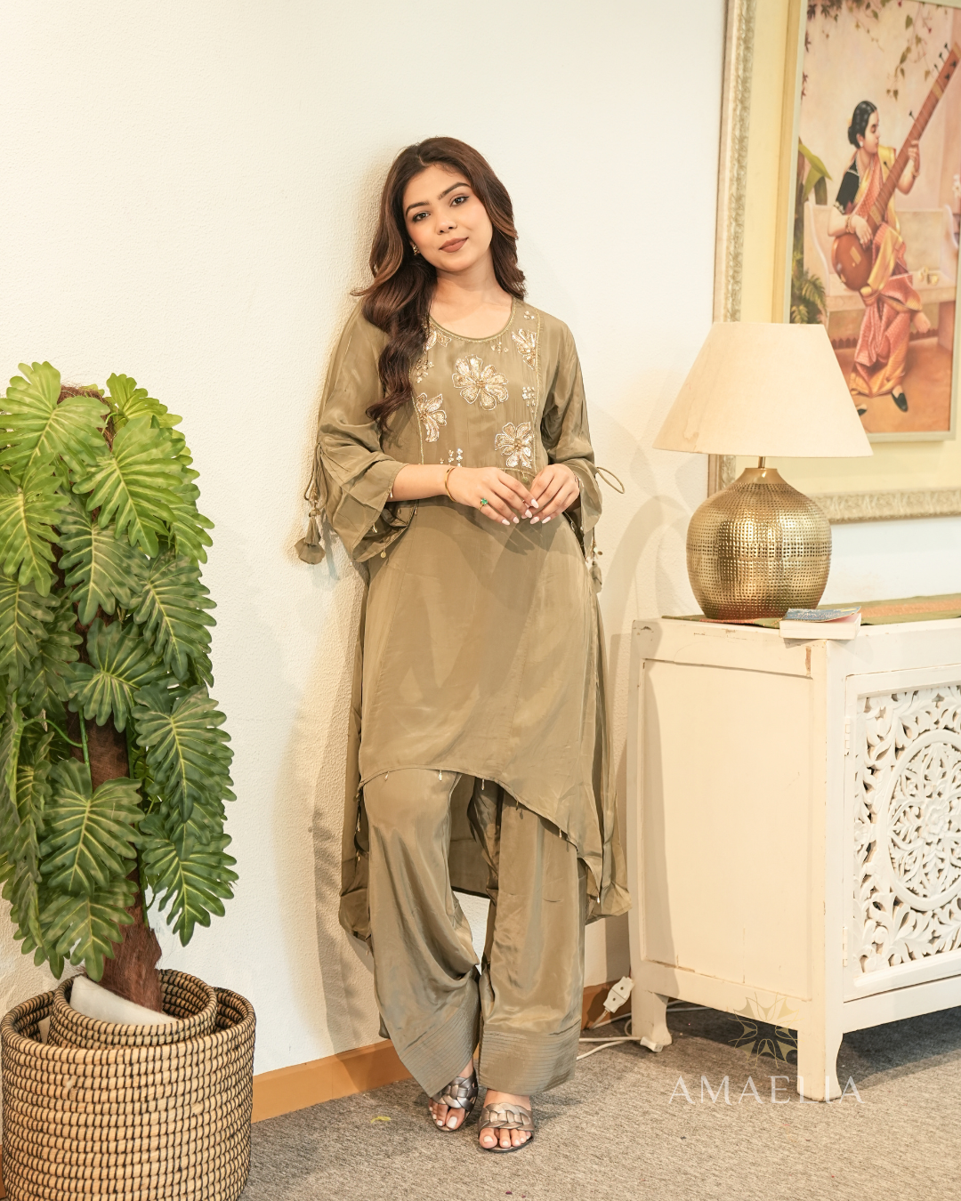 Ruh — Mouse Zardozi Crepe Kurta Set